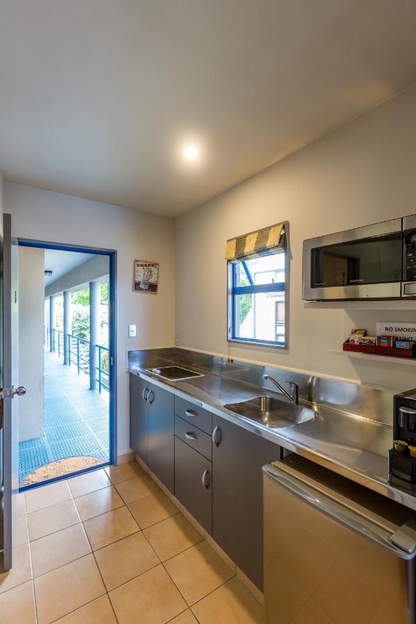 Clearwater Motor Lodge Taupo Bagian luar foto