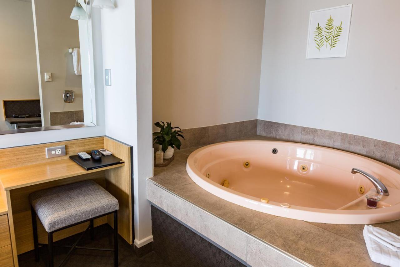 Clearwater Motor Lodge Taupo Bagian luar foto