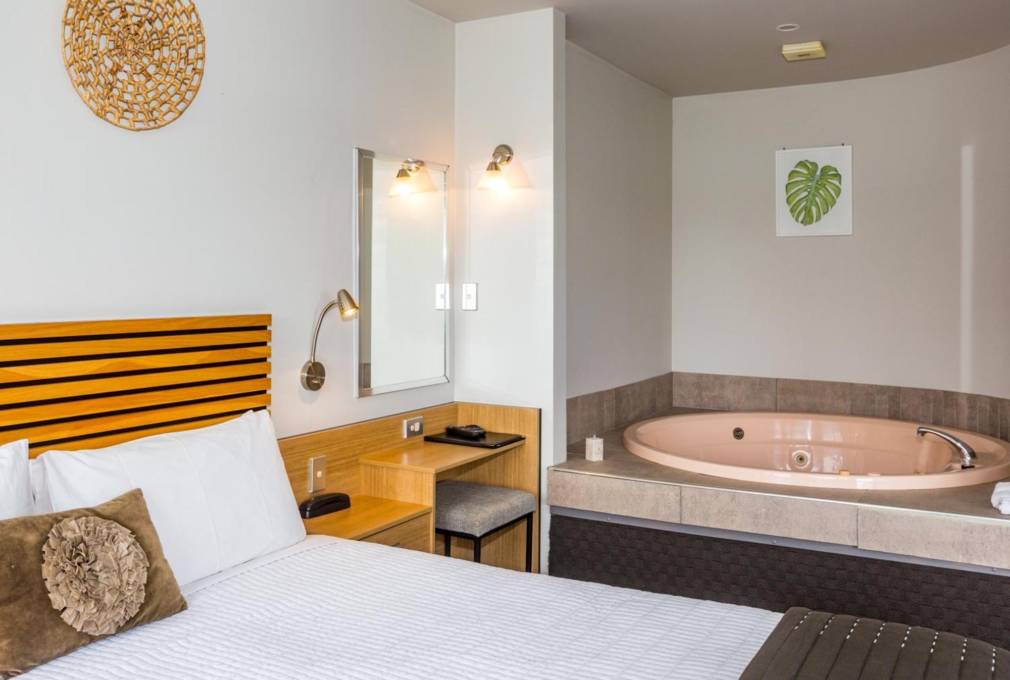 Clearwater Motor Lodge Taupo Bagian luar foto