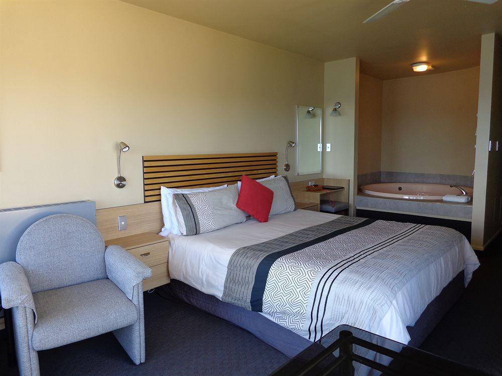 Clearwater Motor Lodge Taupo Bagian luar foto