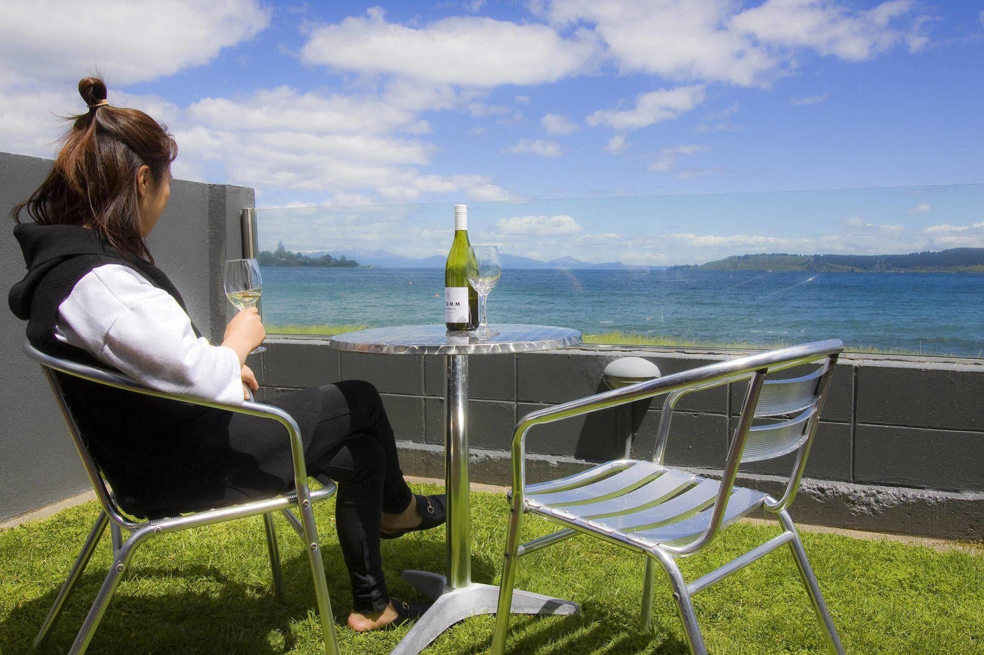 Clearwater Motor Lodge Taupo Bagian luar foto