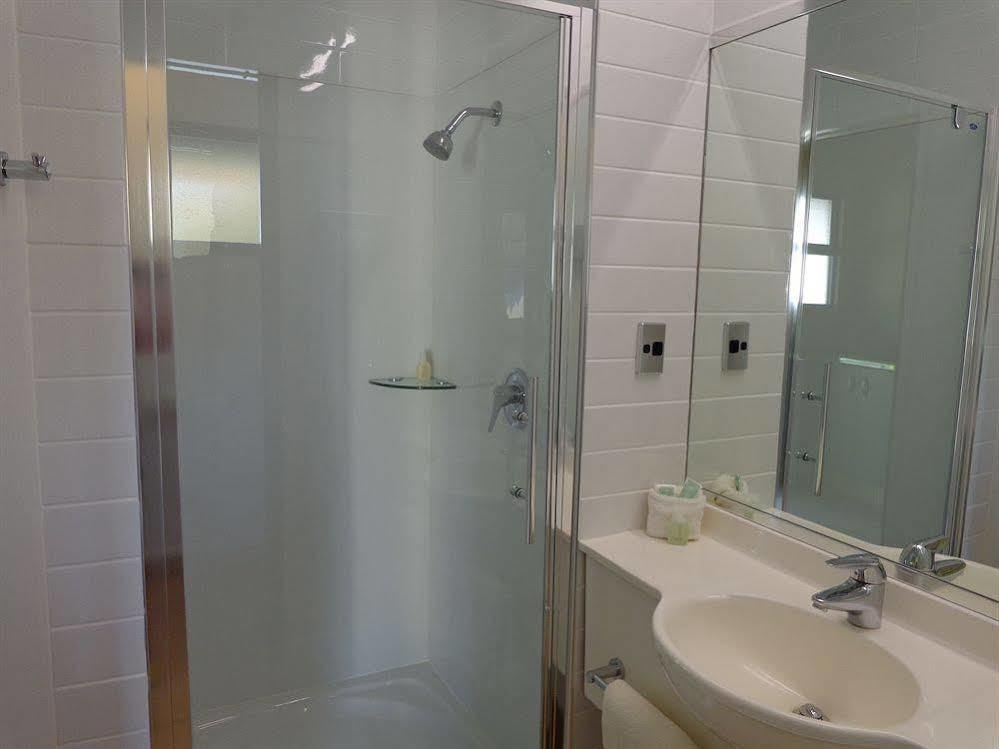 Clearwater Motor Lodge Taupo Bagian luar foto